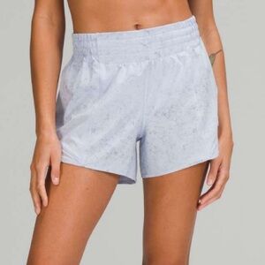 Lululemon Hotty Hot High-Rise Lined Short 4"